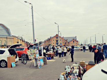 FOTO: Bagāžnieku tirgus Spīķeros