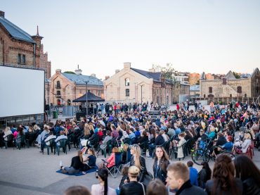 Spīķeru kvartāls atklās brīvdabas  kino vakarus ar pašmāju filmu „Homo Novus”